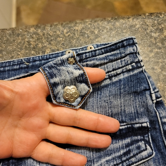 {Crest} Capri Jeans Stretch Distressed, Size 23/24 - Picture 12 of 14